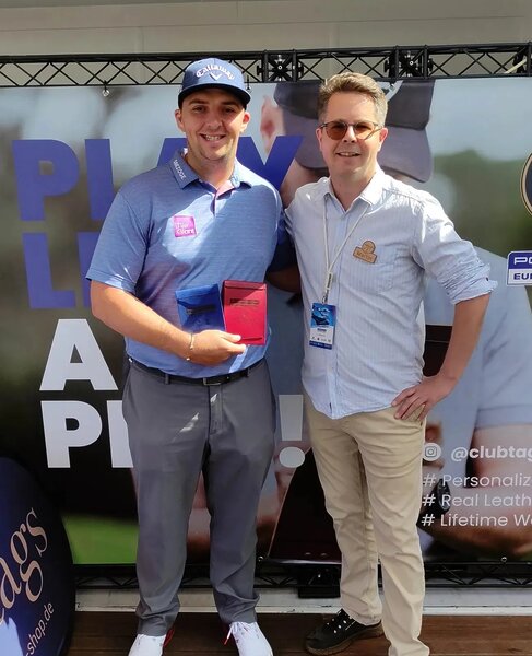 Marcus Armitage, aka "The Bullet", uses clubtags scorecard holder during Porsche European Open Win 2021