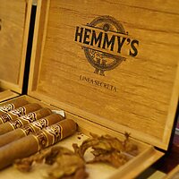 Hemmy´s Linea Secreta Zigarre Petit Lancero